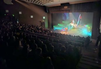 Más de 2.400 estudiantes de Albacete disfrutan de teatro en campaña escolar