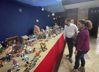 El Belén del colegio Nuestra Señora del Rosario refleja las tradiciones locales y fomenta la convivencia entre los estudiantes