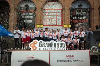 Más de 700 ciclistas compiten en la Gran Fondo Sierra de Alcaraz por el Campeonato de España Gravel