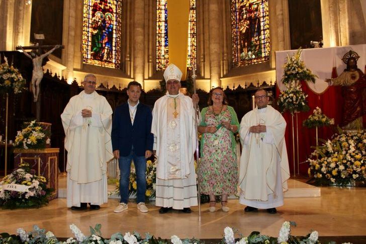 El alcalde de Albacete celebra la festividad de San Juan Bautista con los ciudadanos