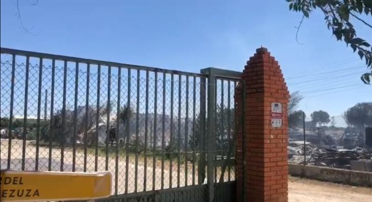Controlado un incendio declarado en una empresa de papel abandonada de Albacete