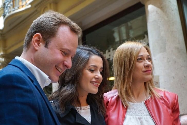 Inés Arrimadas se pronuncia sobre la supuesta contratación irregular de Casañ y dice que aportará 'toda la documentación'