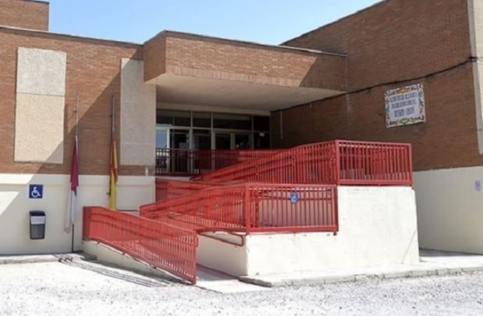 Imputan un delito de abuso sexual a un profesor del Infanta Elena de Cuenca, que ya está en prisión provisional