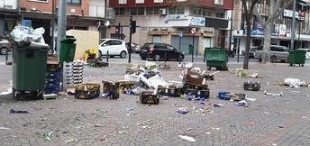 Absoluta dejadez en ‘Los Invasores’ de Albacete y comerciantes que dejan sin recoger toda su basura
