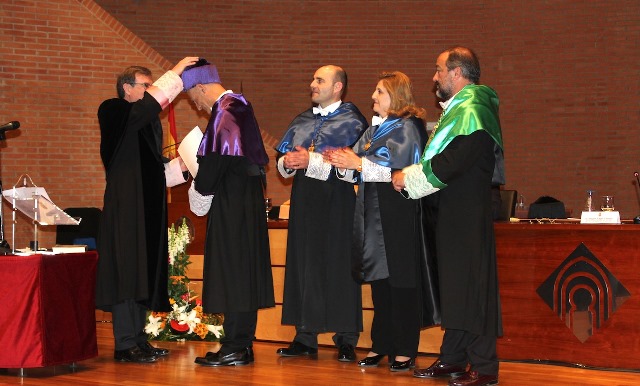 El científico hellinero Izpisúa ya es doctor honoris causa por la UCLM