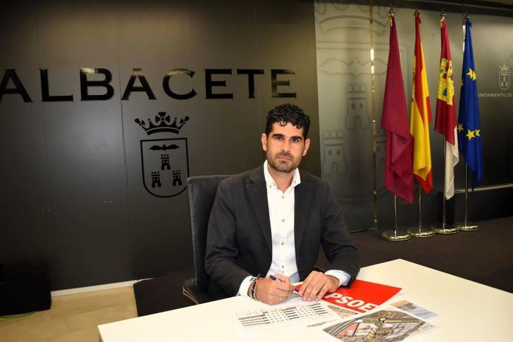 El PSOE de Albacete exige la entrega inmediata de 88 viviendas al alcalde