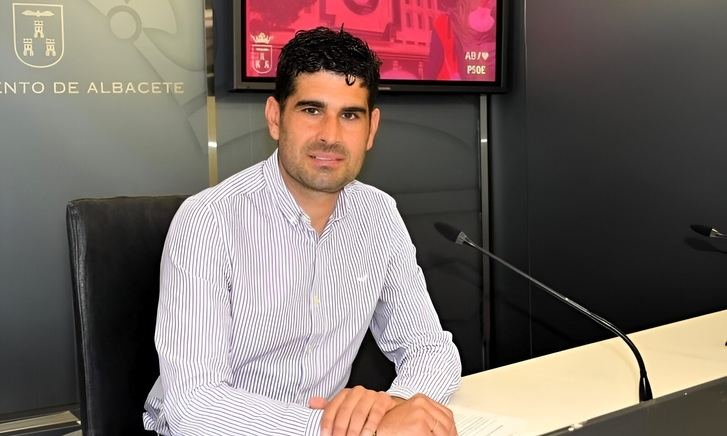 El PSOE de Albacete critica a Manuel Serrano por incumplir promesas turísticas y gastronómicas