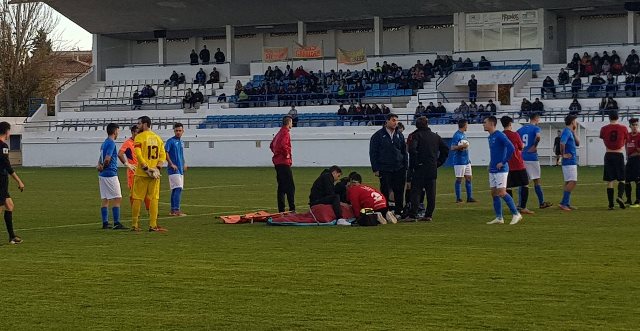 Durán, jugador del Caudetano, sufrió una parada cardiaca en Almansa y fue ingresado grave