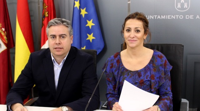 Julián Garijo y Rosa González, concejales del Ayuntamiento de Albacete.