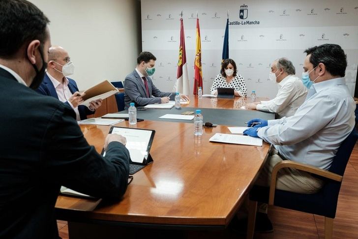 La Junta de Castilla-La Mancha apoyará la comercialización del calzado para impulsar su recuperación tras el coronavirus