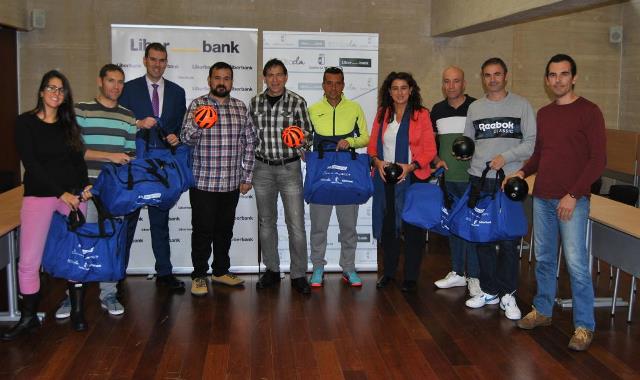 Los 160 centros educativos que participan de la Semana Europea reciben sus ‘Kit Beactive’ de material deportivo