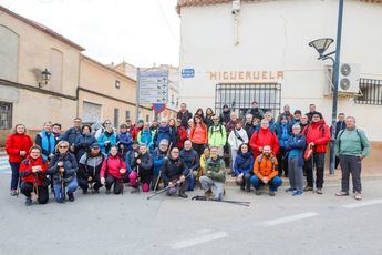 Interesante segunda prueba de las Rutas de Senderismo 2025 en Higueruela con 50 participantes