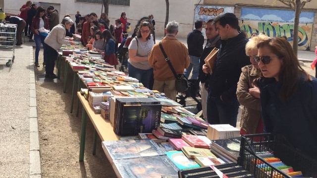  ‘La lectura más dulce’, iniciativa del AMPA del CEIP Diego Velázquez de Albacete para el Día del Libro