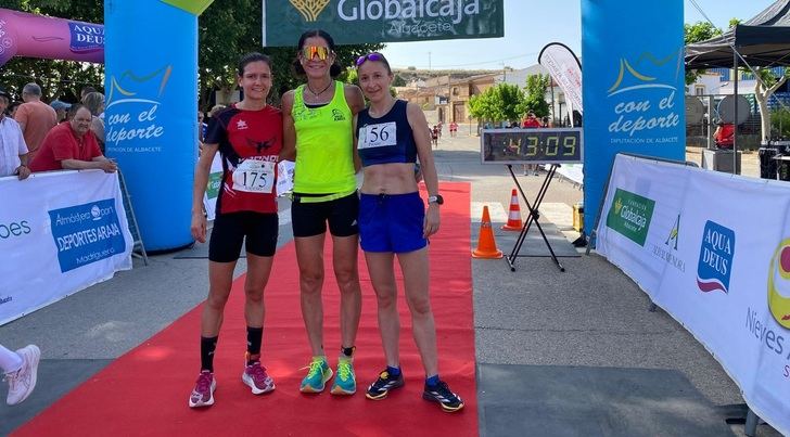José Antonio Hernández y Laura Villar, ganadores en la Carrera Popular de San Pedro