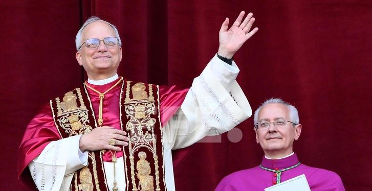 Page felicita al cardenal Robert Prevost, elegido Papa como León XIV