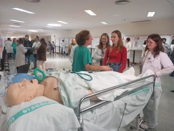 La Gerencia de Ciudad Real publica un libro con trabajos finales de residentes en Medicina y Enfermería