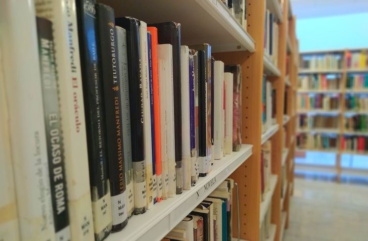 El Ayuntamiento Albacete comprará material bibliográfico valorado en 60.000 euros para la nueva biblioteca de Simón Abril