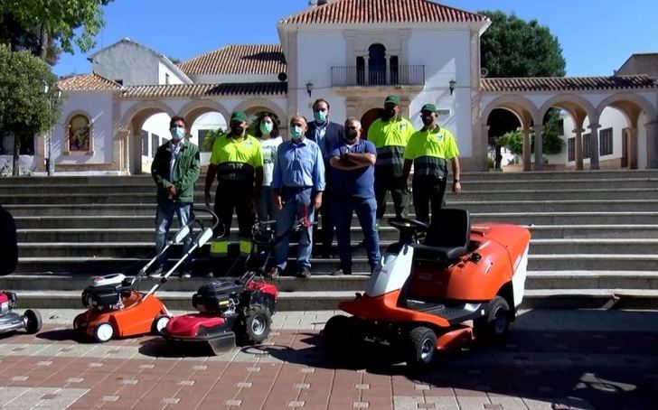La limpieza de parques y jardines de Villarrobledo se refuerza y moderniza con nueva maquinaria