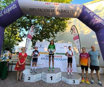 Éxito en la jornada de ciclismo en carretera en Madrigueras con 90 corredores participantes