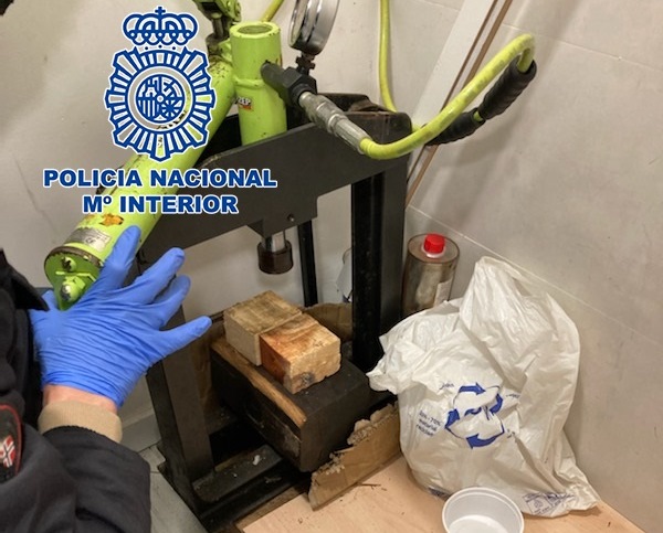 Tres arrestados por importar a Magán (Toledo) cocaína impregnada en pintura desde Ecuador