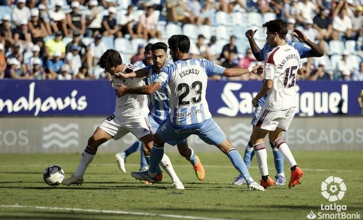 El Albacete consigue un flamante triunfo en Málaga y se convierte en líder de Segunda División (1-2)