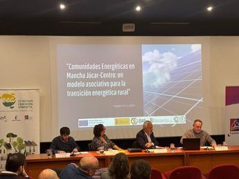 El gerente de Mancha Júcar-Centro destaca la importancia de la cesión de cubiertas para avanzar en la transición energética