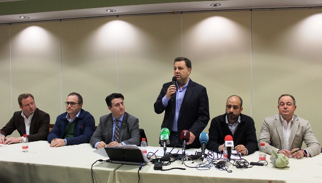 Apoyo de instituciones y políticos a los empresarios de Albacete en el IV aniversario del BNI