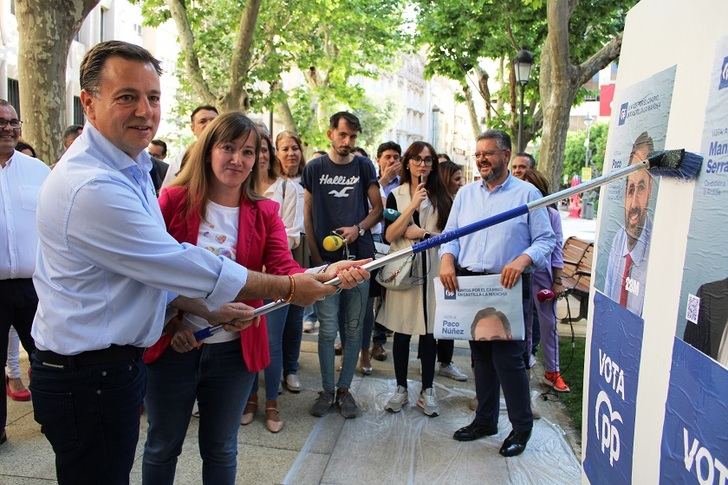 Serrano (PP) promete bajar impuestos y tasas en Albacete: 'Seremos la ciudad con el IBI más bajo de España'