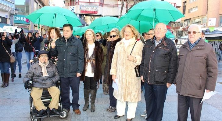 La Asociación AECC realizó diversas actividades en la Plaza Mayor de Albacete con motivo del Día Mundial contra el Cáncer