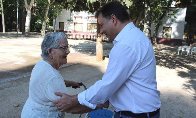 El ‘Día de los abuelos’ se celebra en Albacete agradeciendo a los mayores los valores que transmiten
