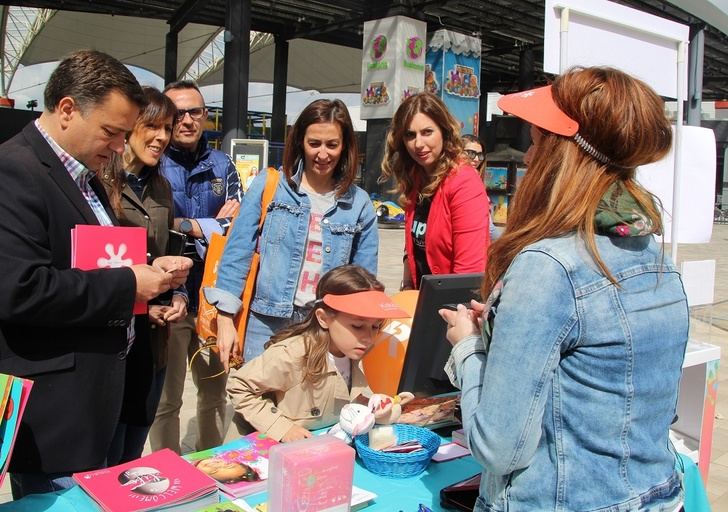 Inaugurada la II Feria de la Crianza y las III Jornadas Supermami Day, en Imaginalia Albacete