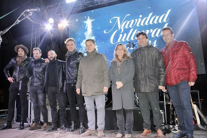 La Navidad Cultural del Ayuntamiento de Albacete se inició con el concierto de ‘Rockola Circus’