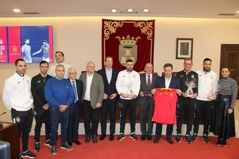 El Ayuntamiento de Albacete da la bienvenida a las selecciones de fútbol sala de España y República Checa