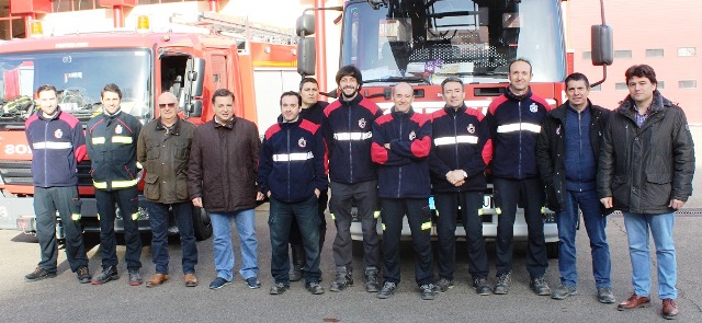 Bomberos, policías locales y personal de albergues y limpieza de Albacete pasan Nochebuena y Navidad trabajando