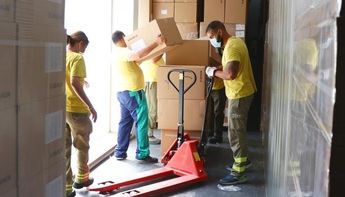 La Junta de Castilla-La Mancha asegura haber distribuido esta semana 456.000 mascarillas a profesionales sanitarios