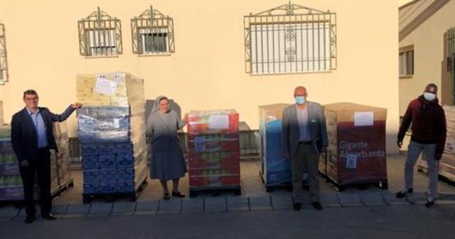 Mercadona dona más de 3.500 kilos de alimentos de primera necesidad al Sagrado Corazón de Jesús de Albacete