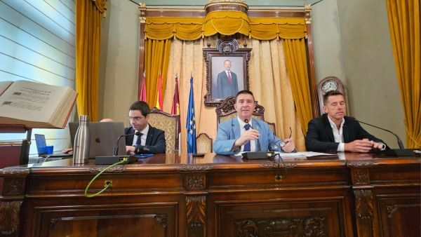 La Diputación de Albacete aprueba una modificación de créditos de 3.5 millones para apoyar a los ayuntamientos en vivienda y festejos