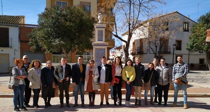 La escuela infantil municipal Manchita's Kids abre sus puertas en Casas de Ves tras una década cerrada