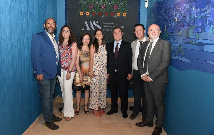 Page inaugura el Museo de las Alfombras de Serrín en Elche de la Sierra (Albacete)