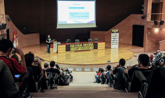 La octava edición de ‘Navaja Negra’, congreso de seguridad informática, se celebra en Albacete del 4 al 6 de octubre