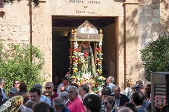 Familias y amigos disfrutan de actividades populares en la Romería de Sotuélamos