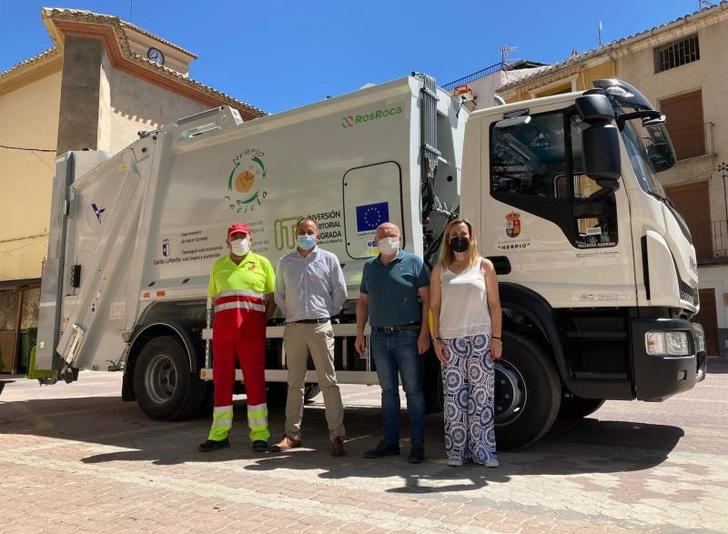 Nerpio (Albacete) cuenta con un autocompactador que complementa el servicio de gestión de residuos