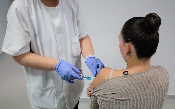 Comienza la campaña de vacunación contra la gripe y COVID-19 en Castilla-La Mancha con 600.000 dosis