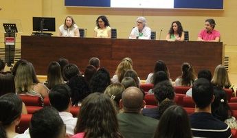 La Gerencia de Atención Integrada de Albacete da la bienvenida a 111 nuevos residentes en su jornada de acogida