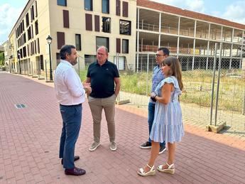 Paco Núñez exige a Page reiniciar las obras del Conservatorio de Almansa para beneficiar a 400 familias afectadas