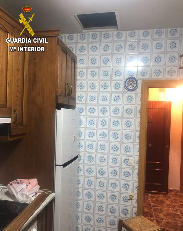 La Guardia Civil auxilia a un matrimonio de octogenarios tirados en el suelo de su casa sin poder moverse en Yuncler (Toledo)