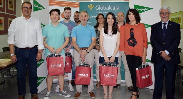 Entregados en Albacete los premios de la fase regional de la Olimpiada de Economía