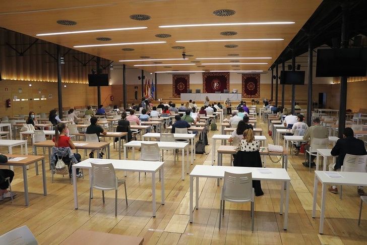 Alta participación en los primeros exámenes de las oposiciones del SESCAM