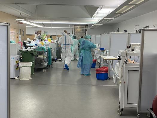 El Hospital Universitario de Albacete aumenta un 160 por ciento los puestos en unidades de críticos