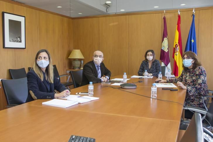 Castilla-La Mancha estudia las propuestas de las federaciones deportivas para albergar público en las competiciones